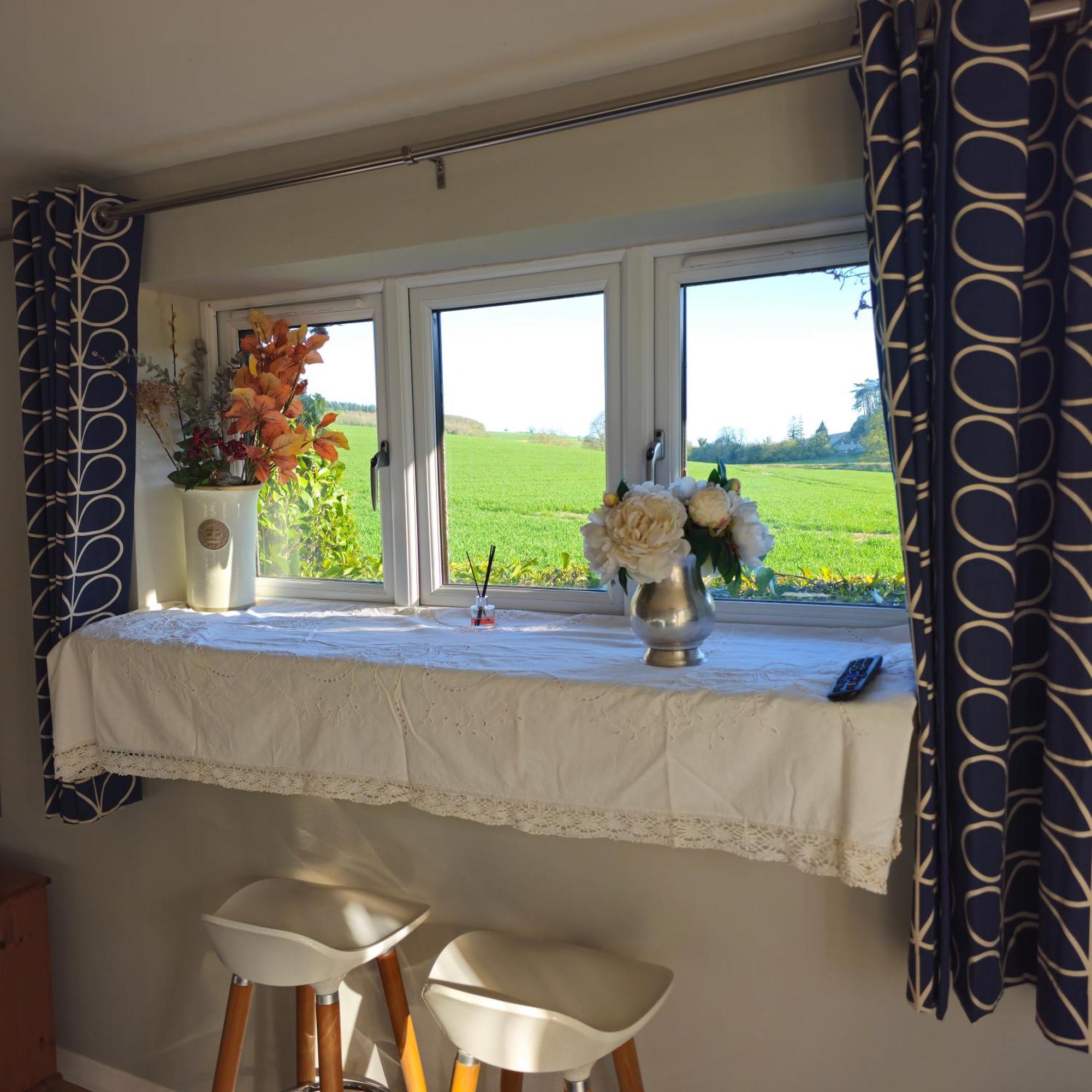 Grandwood House Lodges Chichester Extérieur photo